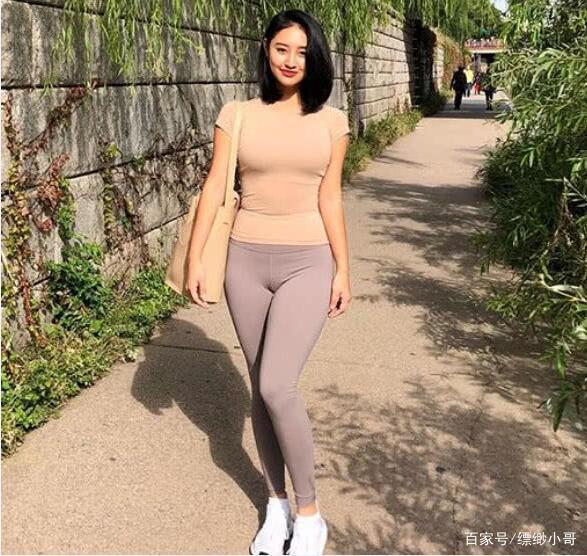 扇子上的男科广告，到底是给什么人看的？