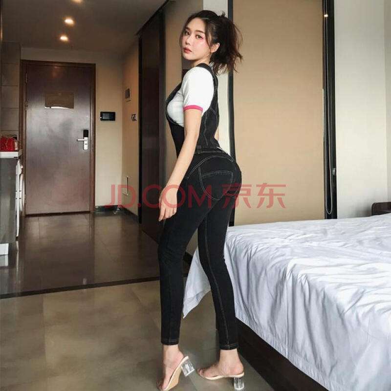 朵拉做姜饼人