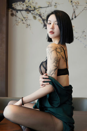 恒大汽车公告「纽顿集团 5 亿美元战略投资终止」，哪些信息值得关注？