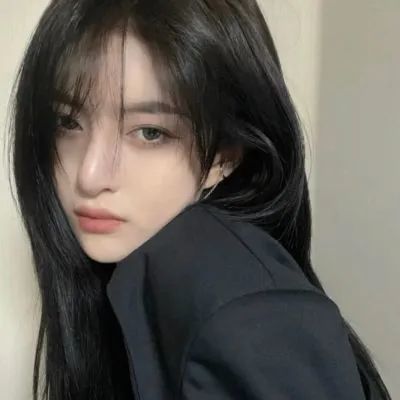 小孩骑自行车