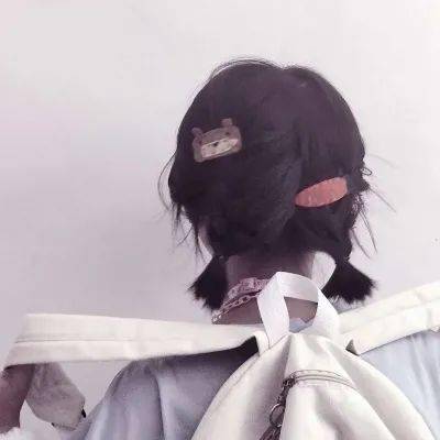 「十点读书」老了才明白，儿女孝不孝顺，看的不是你有没有钱，而是这一点