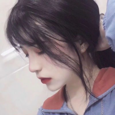 教官揉我胸 啊嗯h视频截图